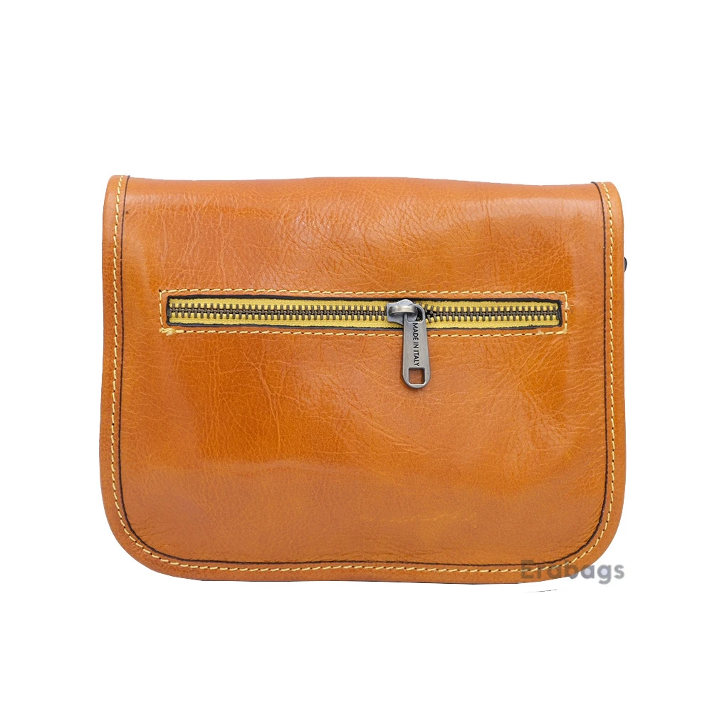 leather_bag_1_202507272301.webp
