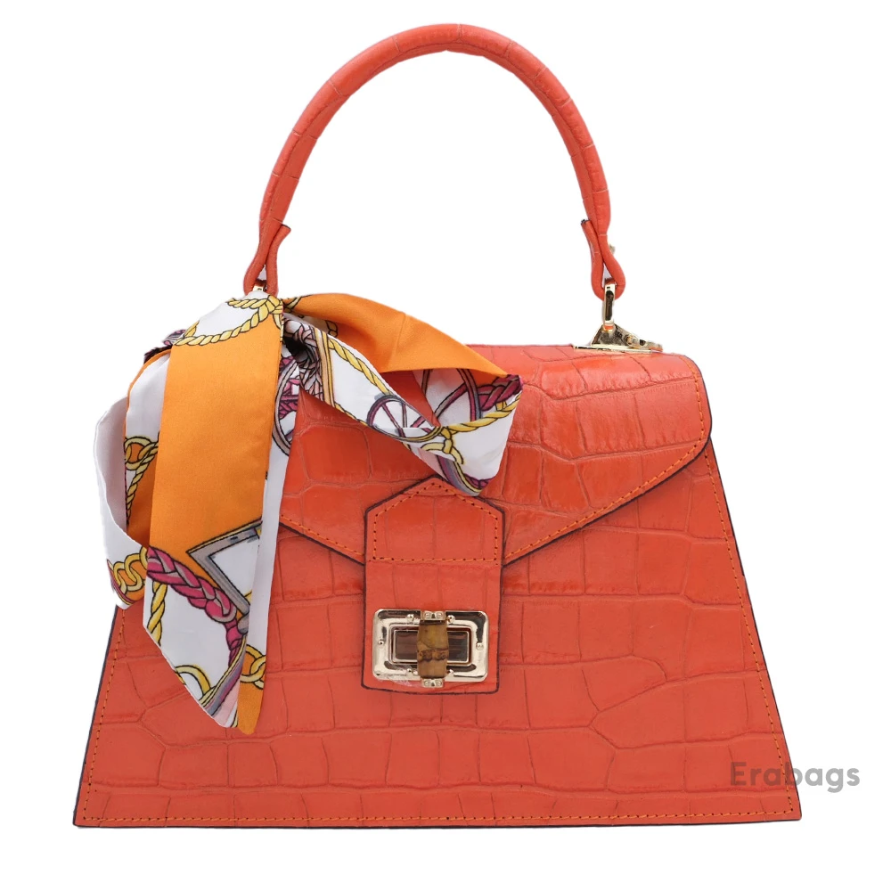 leather_bag_15_202507200118.webp