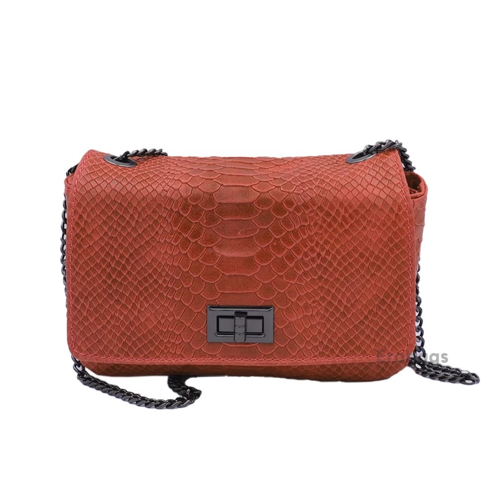 leather_bag_4_202507201615.webp