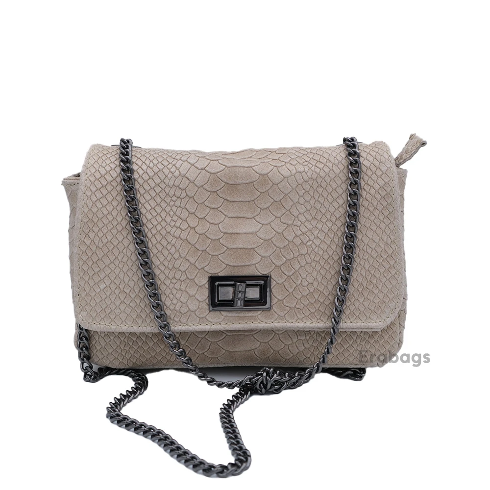 leather_bag_6_202507201547.webp
