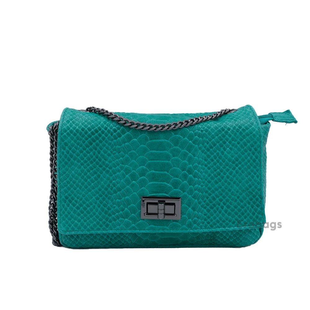leather_bag_8_202507201547.webp