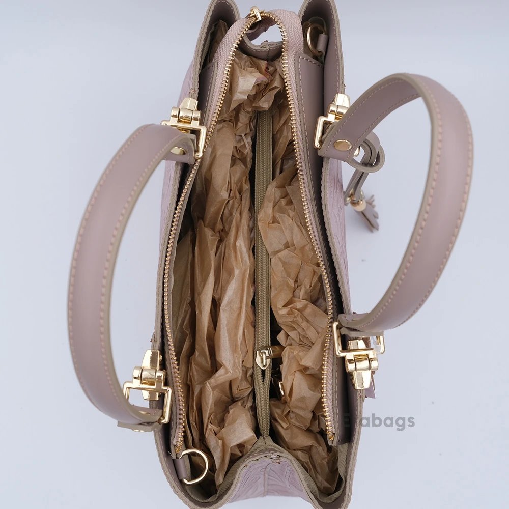 leather_bag_8_202507201659.webp