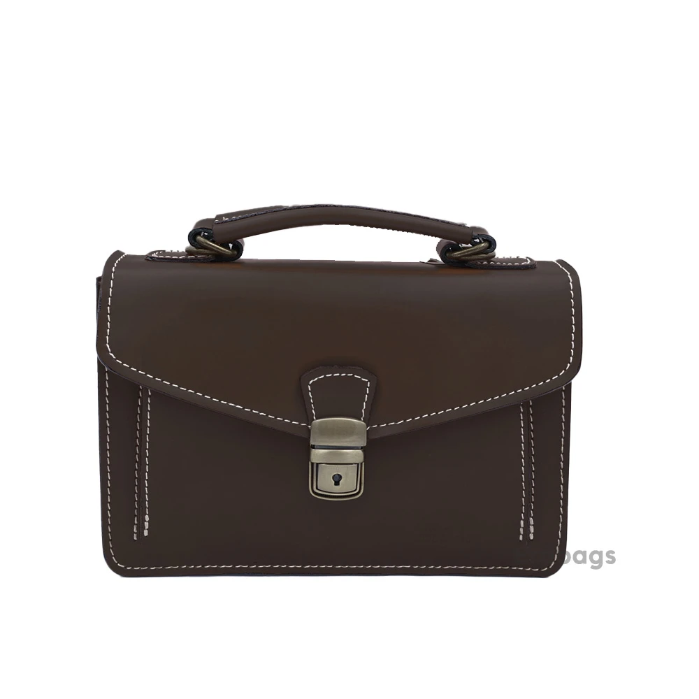 leather_bag_3_202507232154.webp