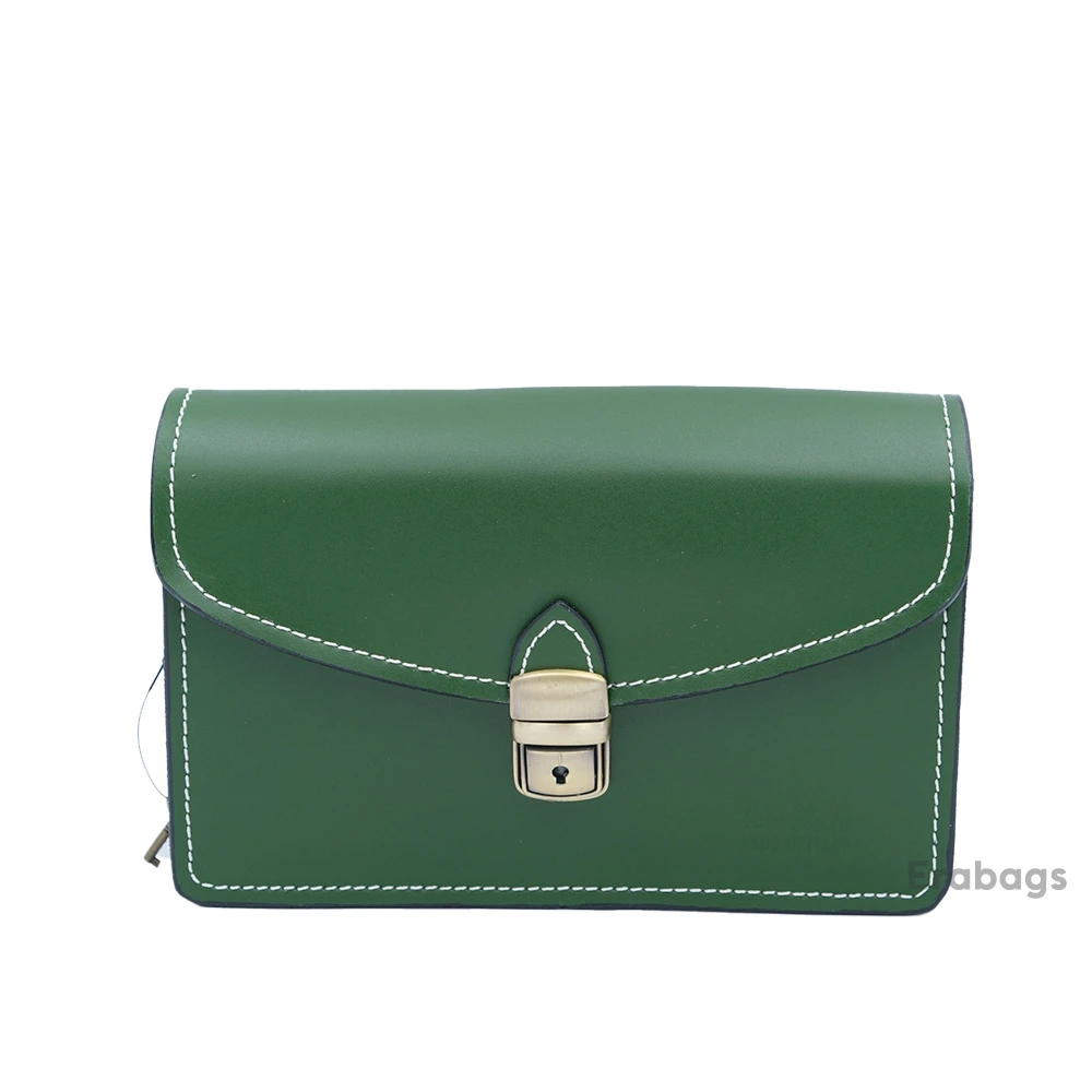 leather_bag_5_202507232118.webp
