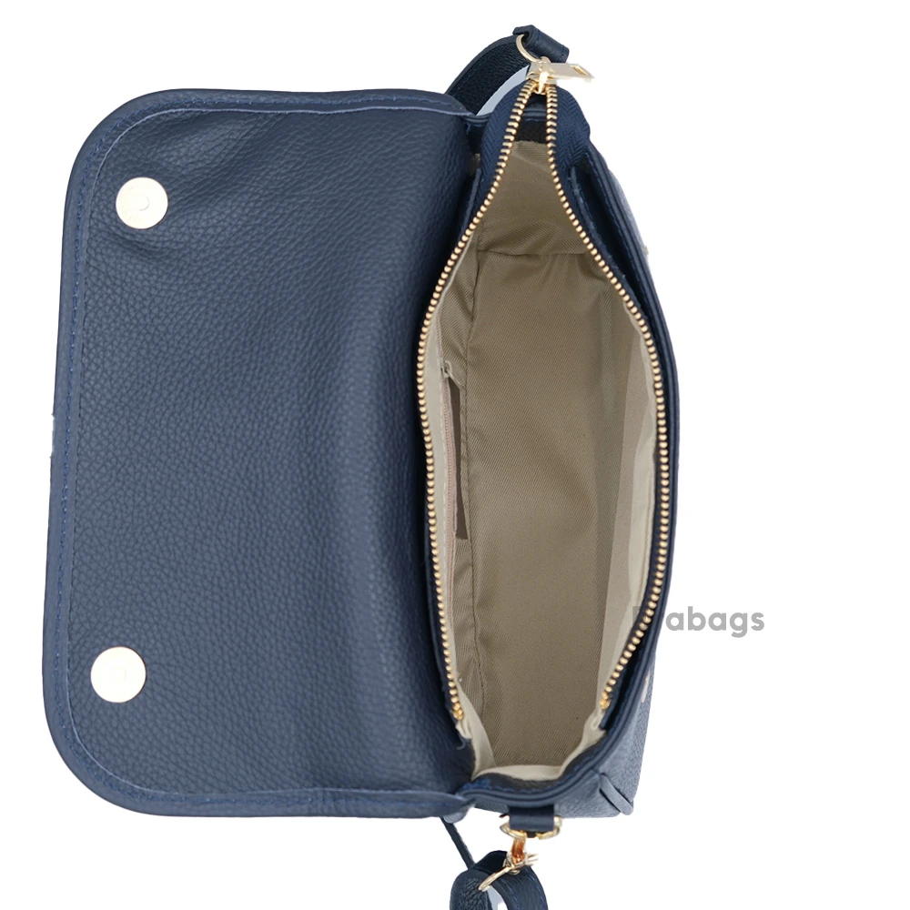 leather_bag_5_202507232209.webp