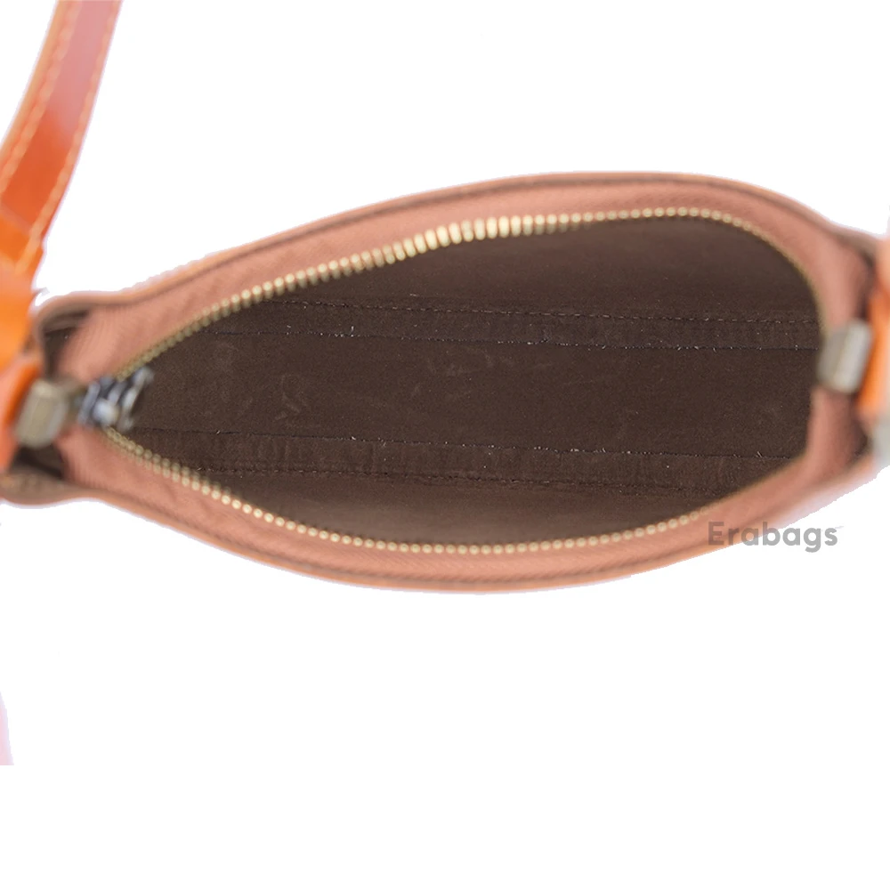 leather_bag_1_202507242138.webp