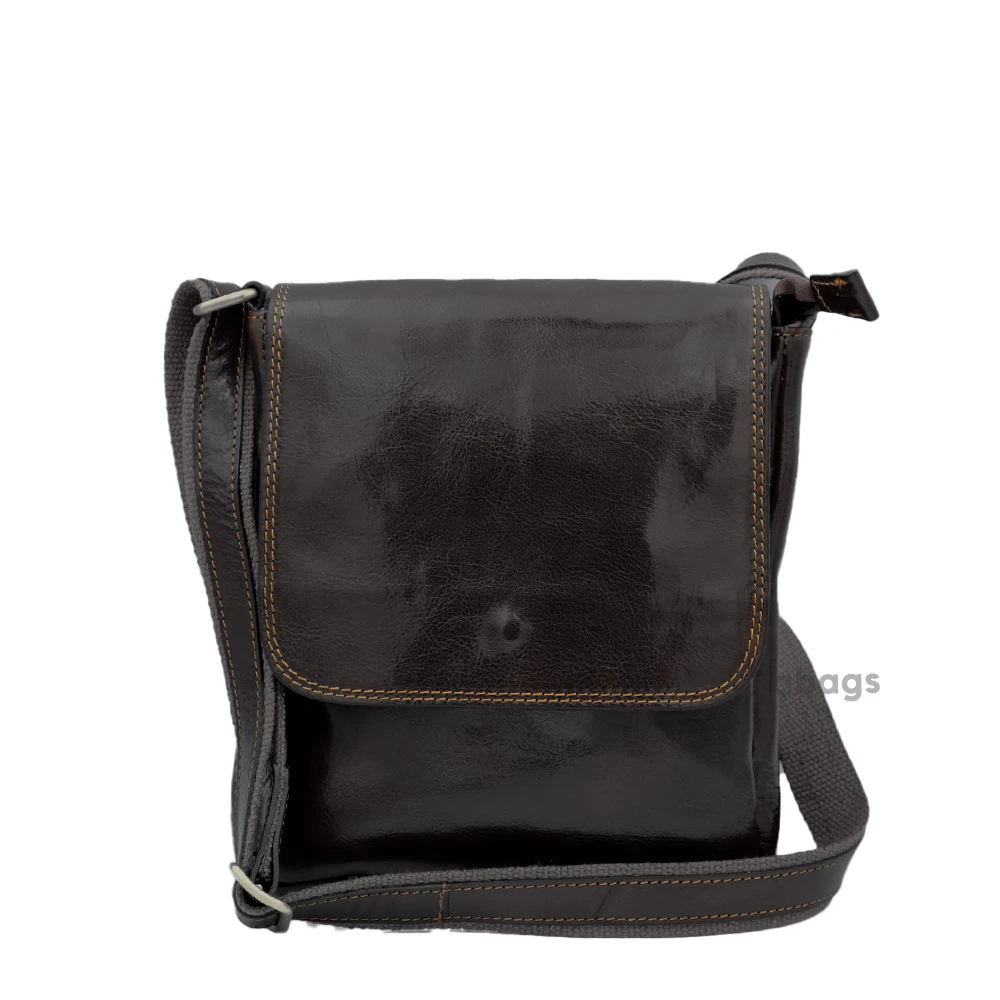 leather_bag_6_202507242254.webp