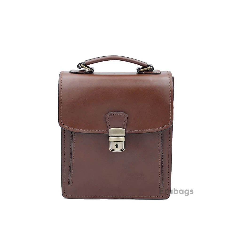 leather_bag_7_202507252148.webp