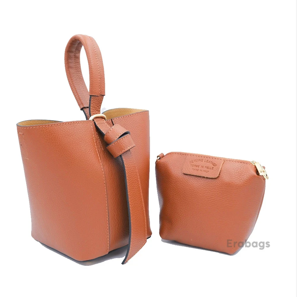 leather_bag_9_202507252216.webp