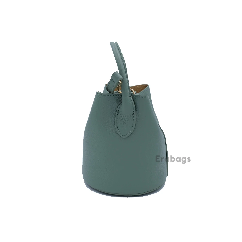 leather_bag_7_20250727_1528.webp