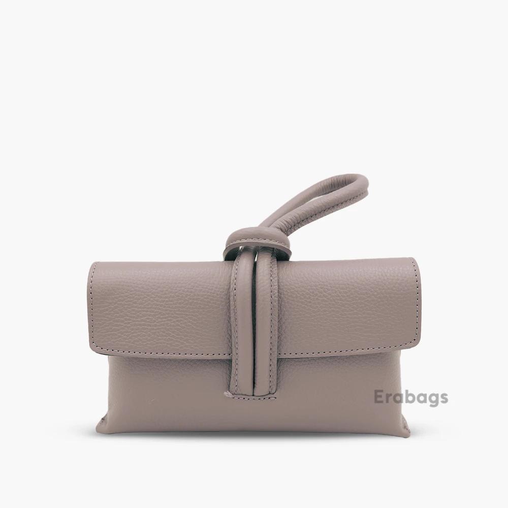 leather_bag_1_20250730_1339.webp