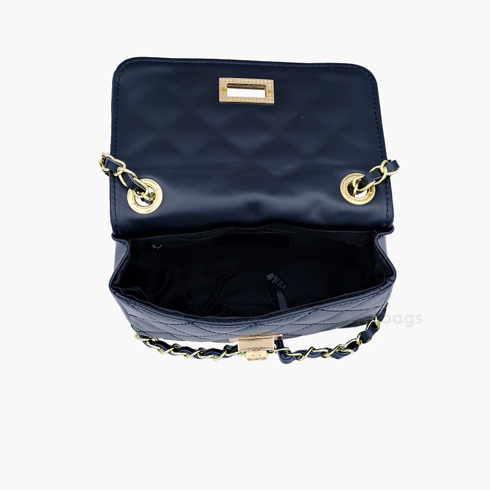 leather_bag_13_202508012341.webp