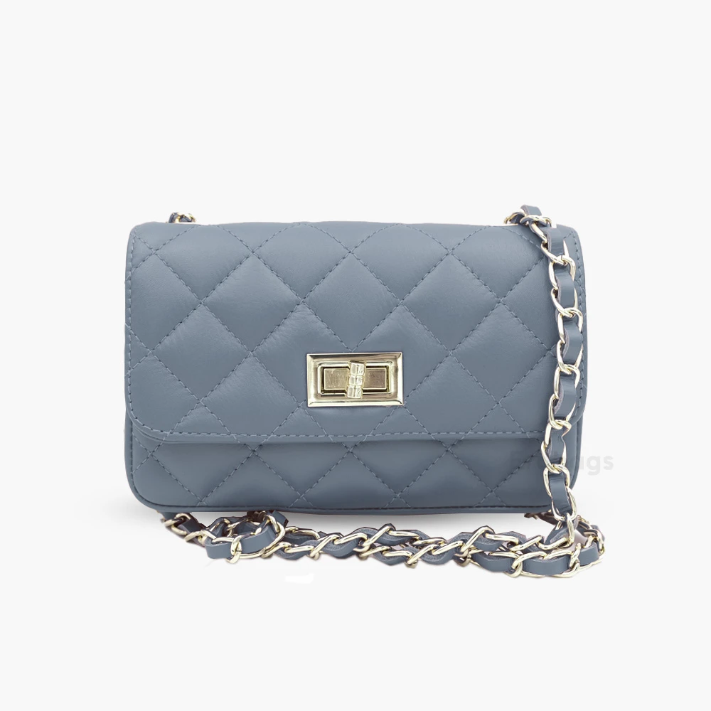 leather_bag_17_202508012341.webp