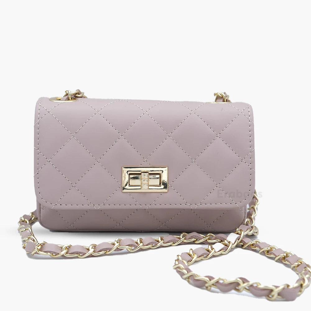 leather_bag_2_20250802_1350.webp