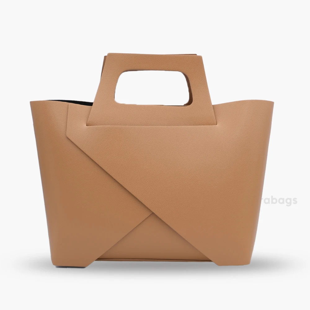 leather_bag_10_202508070012.webp