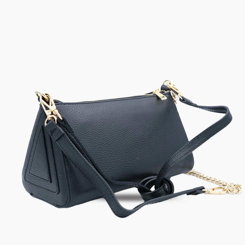 leather_bag_5_202508071440.webp