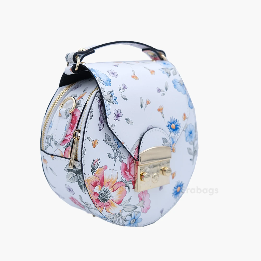 leather_bag_4_20250825_1845.webp