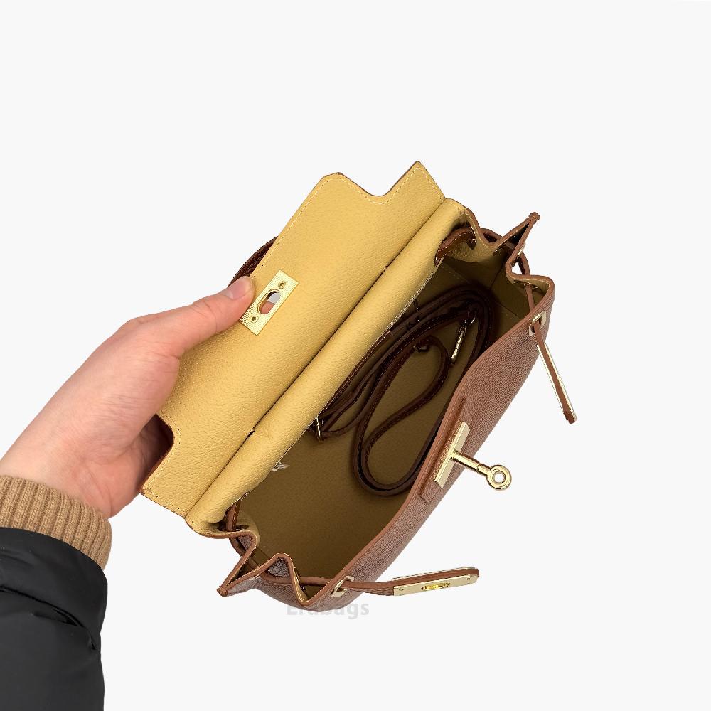 Handbag in Genuine Leather Made in Italy EB10067